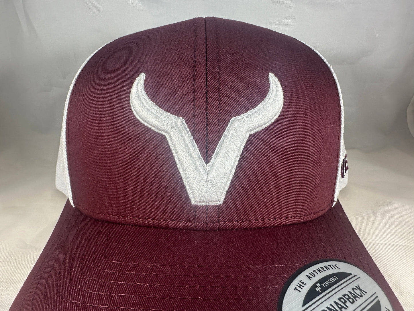 Vexil Brand - White Icon - Maroon/White Mesh